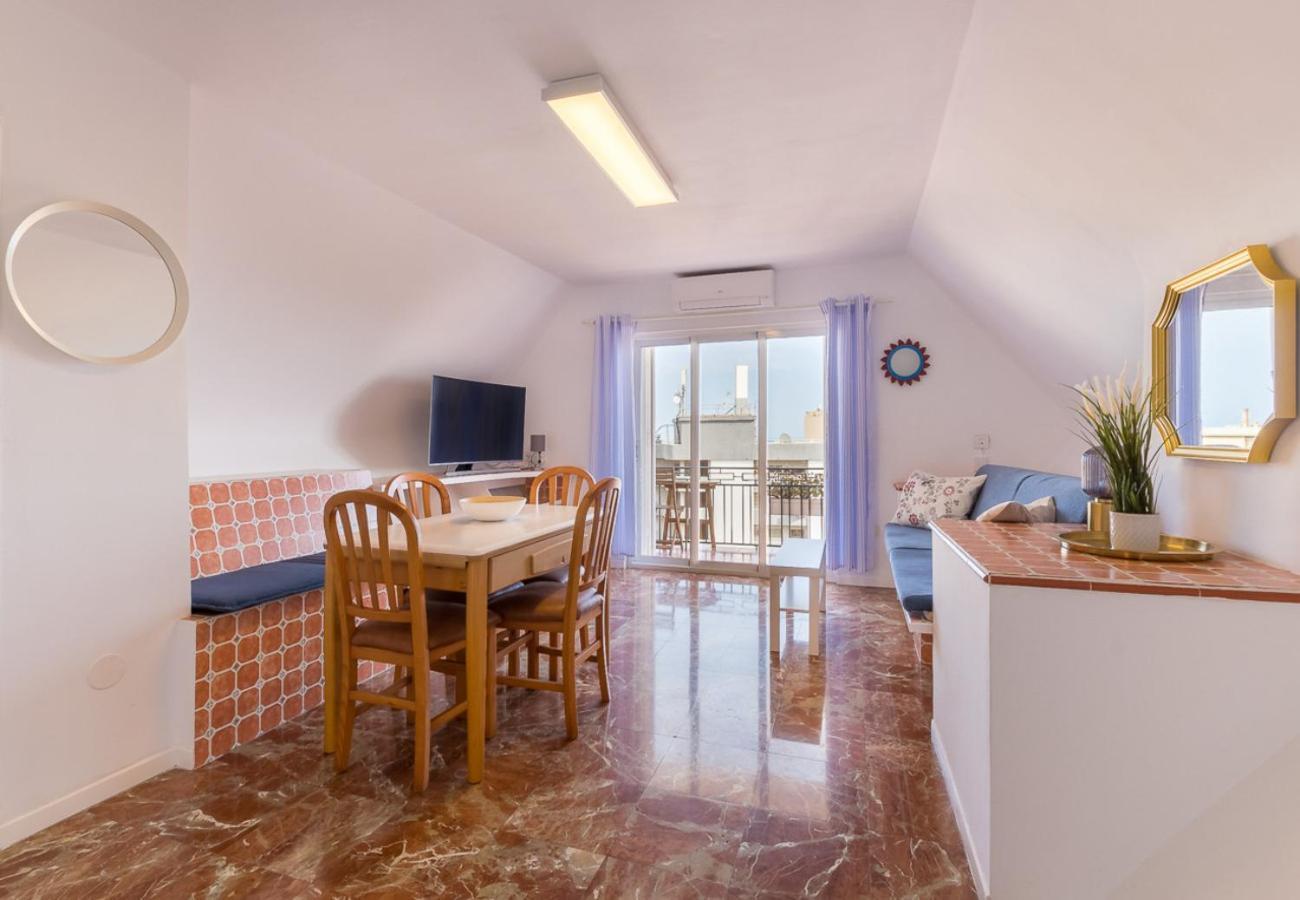 Reformado Apartamento En El Centro Con Vista Al Mar Torremolinos Zewnętrze zdjęcie